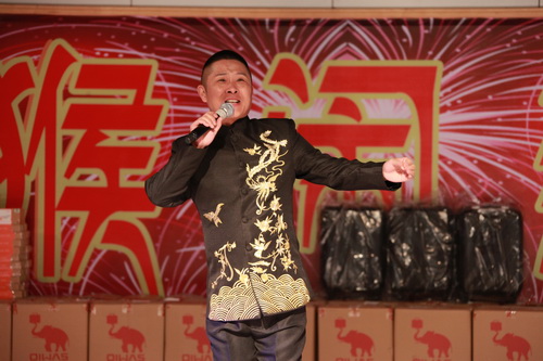 5独  唱《中国歌最美》_调整大小