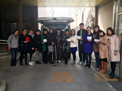五支部组织捐赠活动_调整大小