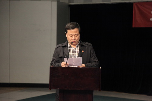 22获奖教师代表王雷发言_调整大小