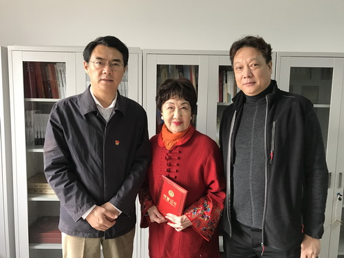 孙毓敏院长捐书仪式1_调整大小 孙毓敏院长捐书仪式1_调整大小