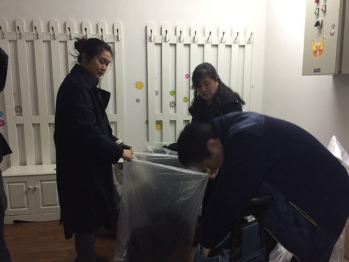 学雷锋献爱心捐赠活动1_调整大小