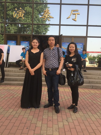 4刘侗院长到天津看望全讯白菜策略参加国赛师生_调整大小