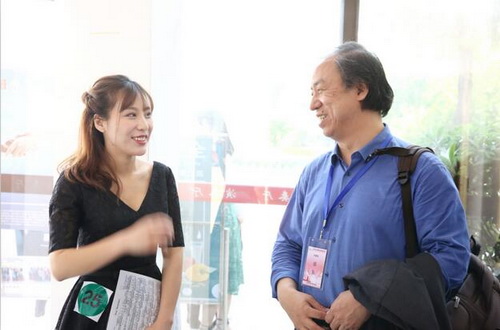 7刘侗院长到天津看望全讯白菜策略参加国赛师生_调整大小