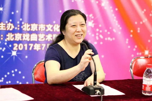 3全讯白菜策略副院长黄珊珊致欢迎词并讲话_调整大小
