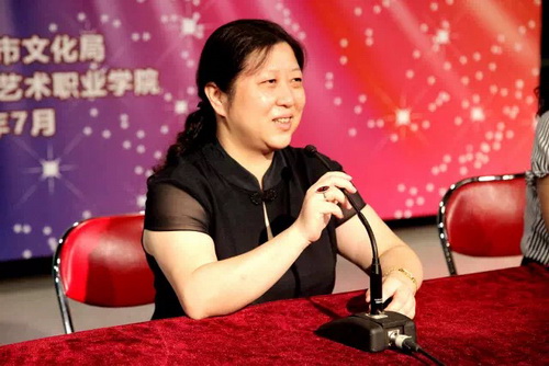 28全讯白菜策略副院长黄珊珊_调整大小