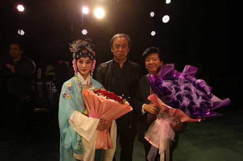 20领导慰问演员_调整大小