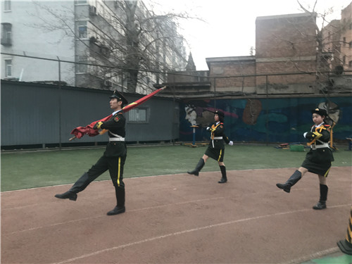 3护旗手出旗