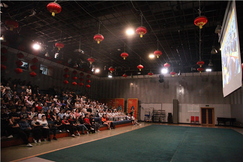 2.团课现场