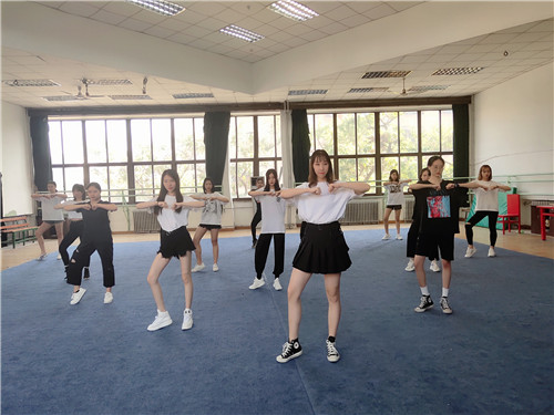 5.舞蹈《Hall Of Fame》参与者1