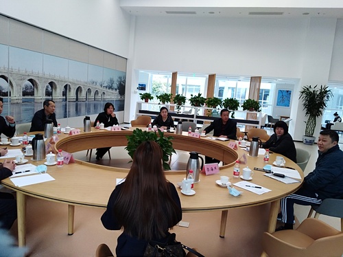 1讨论会现场 1讨论会现场