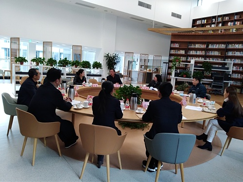 3讨论会现场 3讨论会现场