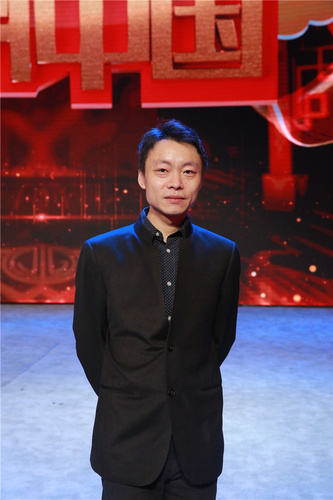 3、胡小培           国家一级演奏员、京剧系副主任