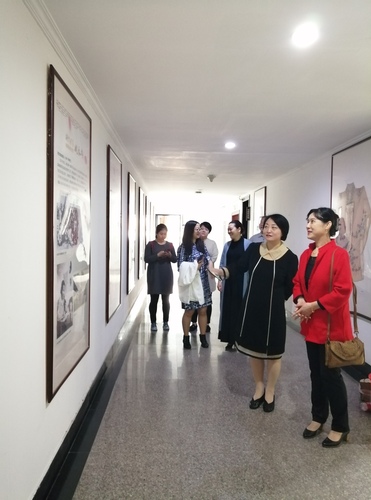 7.参观浙艺