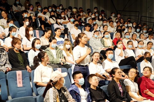 3.学生回答提问