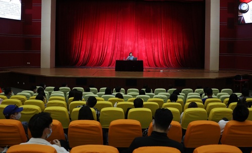 1.活动现场