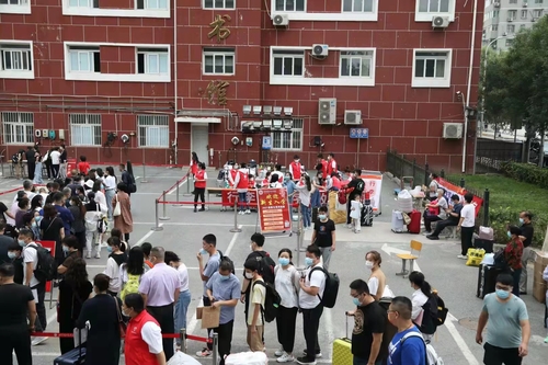 1.迎新现场