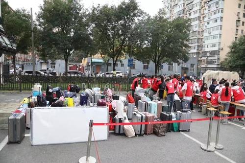 2.迎新现场