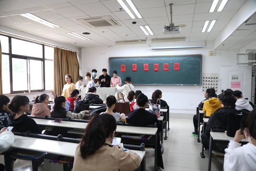 7复试候场区