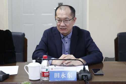 内蒙古艺术剧院副院长田永东讲话