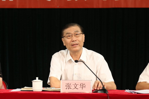 05北京市文化局党组书记、副局长、市文化局党组党的群众路线教育实践活动领导小组组长张文华发表讲话_调整大小