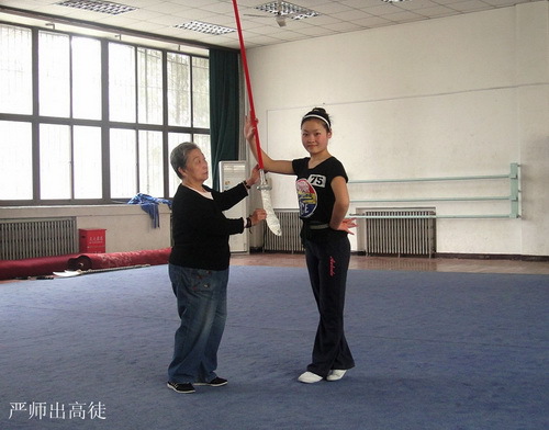 11涓夌瓑濂栥€婁弗甯堝嚭楂樺緬銆嬩綔鑰咃細璧靛浗绾璋冩暣澶у皬 11涓夌瓑濂栥€婁弗甯堝嚭楂樺緬銆嬩綔鑰咃細璧靛浗绾璋冩暣澶у皬